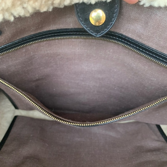 Louis Vuitton Limited Edition Monogram Black Patent Shearling Sac Thunder Tote - Picture 13 of 16
